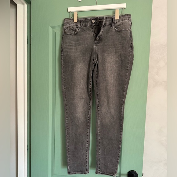 Old Navy Women's Charcoal mid-rise jeans. Inseam 29”rise10” - Picture 1 of 7